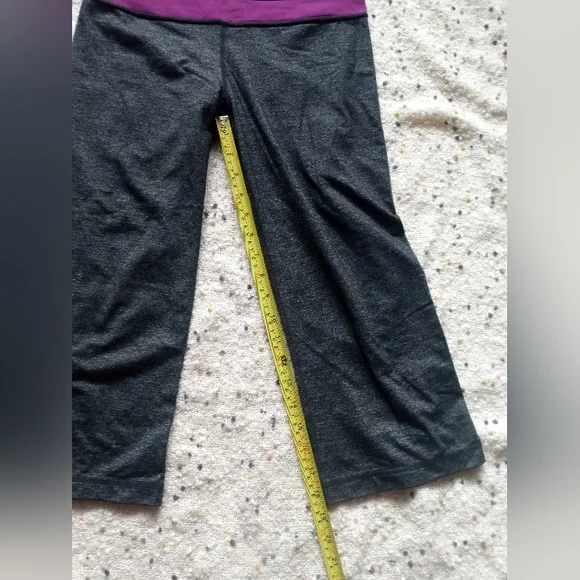 Lululemon Clam Digger Purple And Heathered Gray Capris - Picture 9 of 13